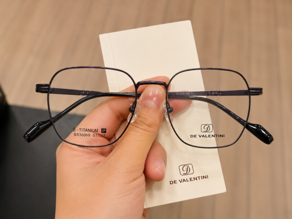 Medium Size Metal Matte Black Frame - Image 2